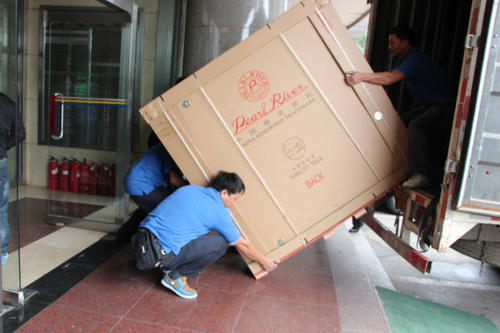嘉积镇钢琴贵重工艺品无忧运